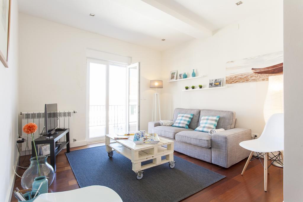 Appartement Joivy Joyful 2Br Apt With Terrace Nearby Sao Bento Palace à Lisboa Chambre photo