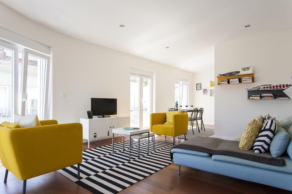 Joivy Joyful 2Br Apt With Terrace Nearby Sao Bento Palace Lisboa Extérieur photo